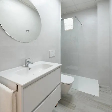Victoria Apartment